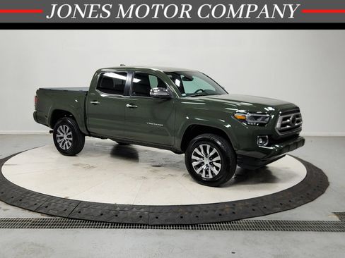 Used 2021 Toyota Tacoma Limited AWD/4WD image 1
