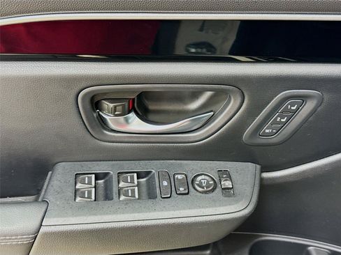 Used 2024 Honda Pilot EX-L image 17