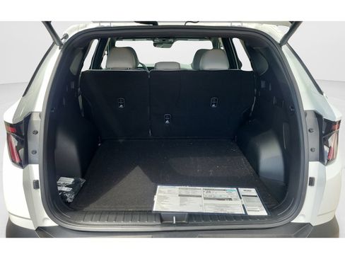 Used 2025 Hyundai Tucson Limited AWD/4WD image 9