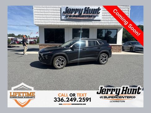 Used 2024 Chevrolet Trax LT w/ Driver Confidence Package FWD image 1