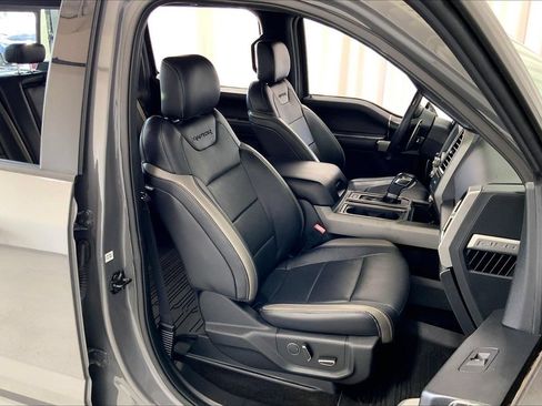 Used 2018 Ford F150 Raptor w/ Equipment Group 802A Luxury AWD/4WD image 16