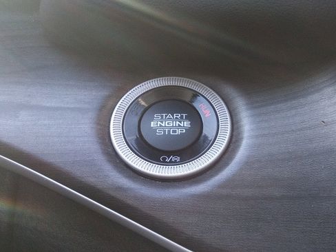 Used 2022 Jeep Grand Cherokee Limited 4xe w/ Luxury Tech Group II image 18