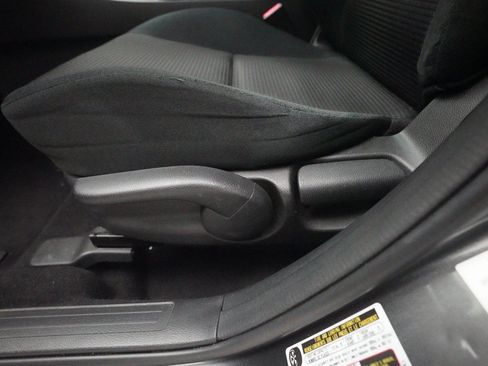 Used 2012 MAZDA MAZDA3 i Touring image 29