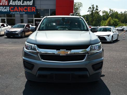 Used 2020 Chevrolet Colorado W/T w/ WT Convenience Package AWD/4WD image 2