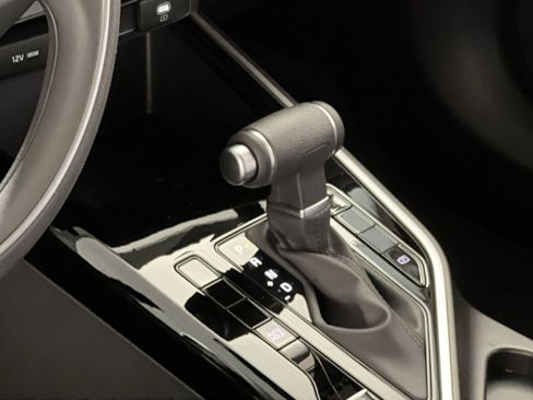 New 2026 Kia Niro LX image 20