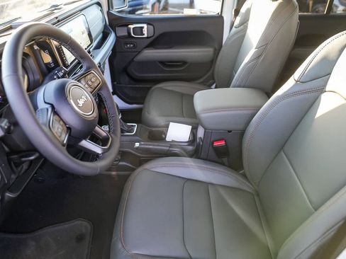 New 2026 Jeep Gladiator Mojave image 19