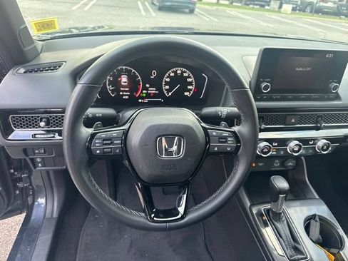 Used 2023 Honda Civic Sport image 14