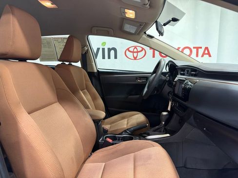 Used 2014 Toyota Corolla LE FWD image 12