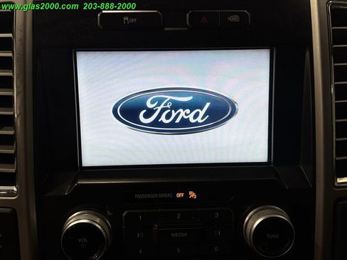Used 2015 Ford F150 Lariat w/ Equipment Group 502A Luxury AWD/4WD image 29