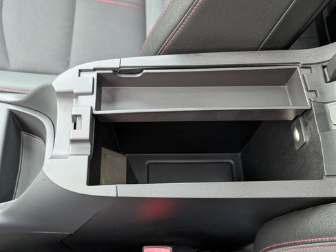 Used 2024 Chevrolet Equinox RS w/ LPO, Floor Liner Package image 26