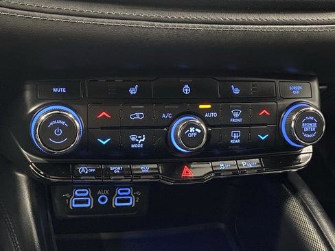 Used 2021 Dodge Durango GT image 25