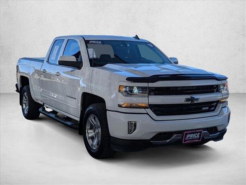 Used 2017 Chevrolet Silverado 1500 LT w/ All Star Edition image 3