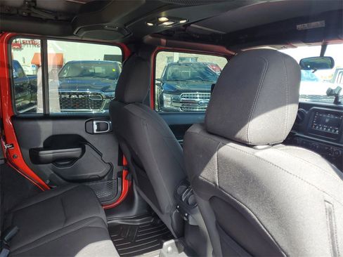 Used 2021 Jeep Wrangler Unlimited Sport image 30