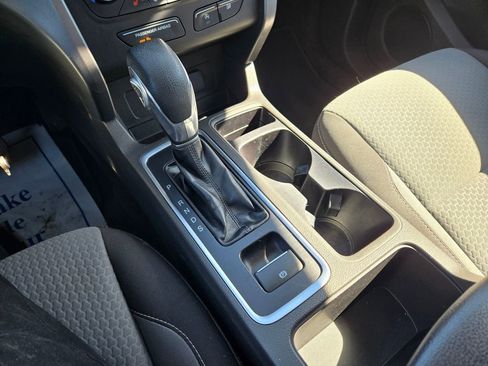 Used 2018 Ford Escape SE image 22