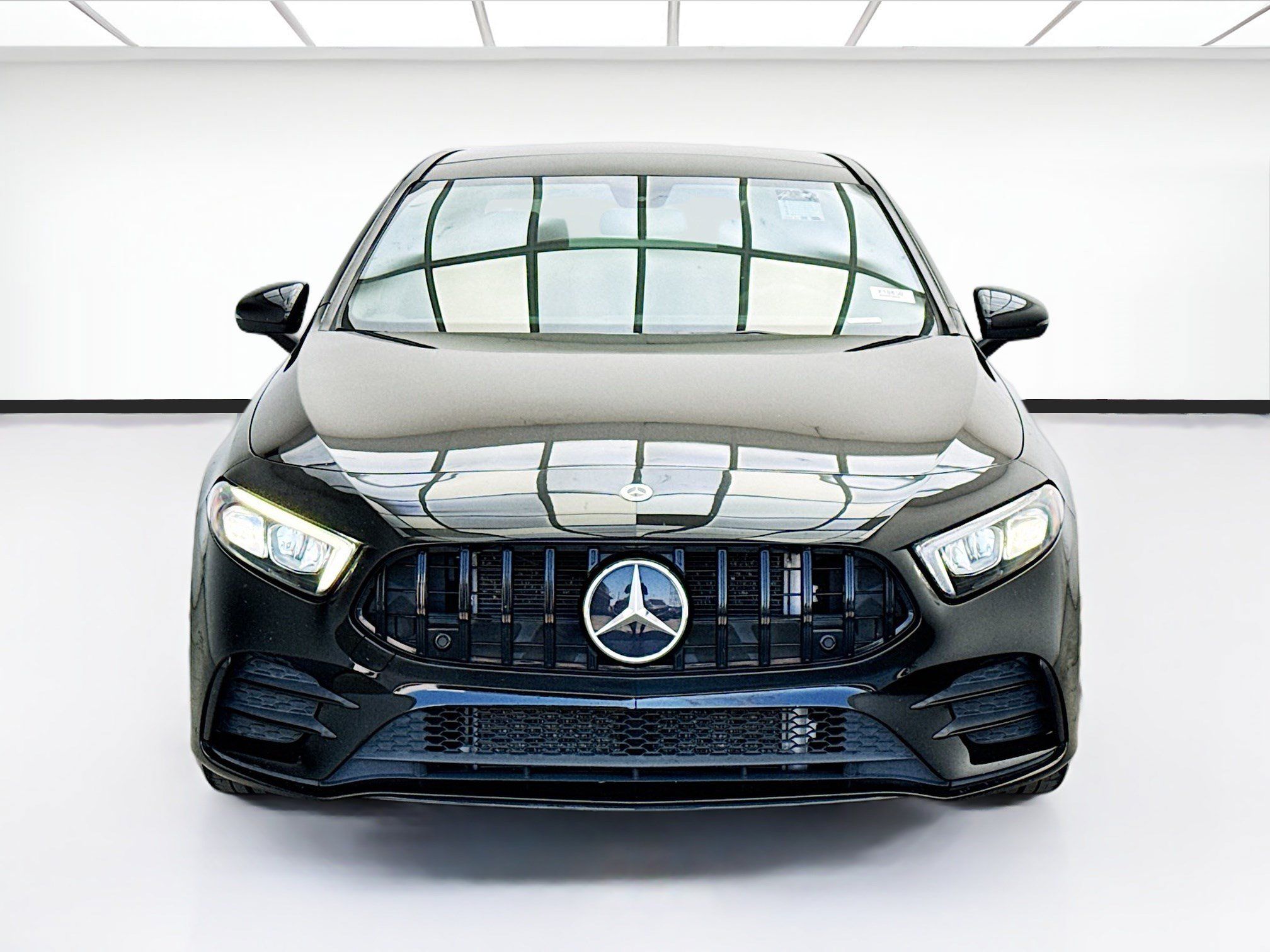 Used 2021 Mercedes-Benz A 35 AMG 4MATIC image 2