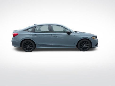 Used 2023 Honda Civic Sport image 8