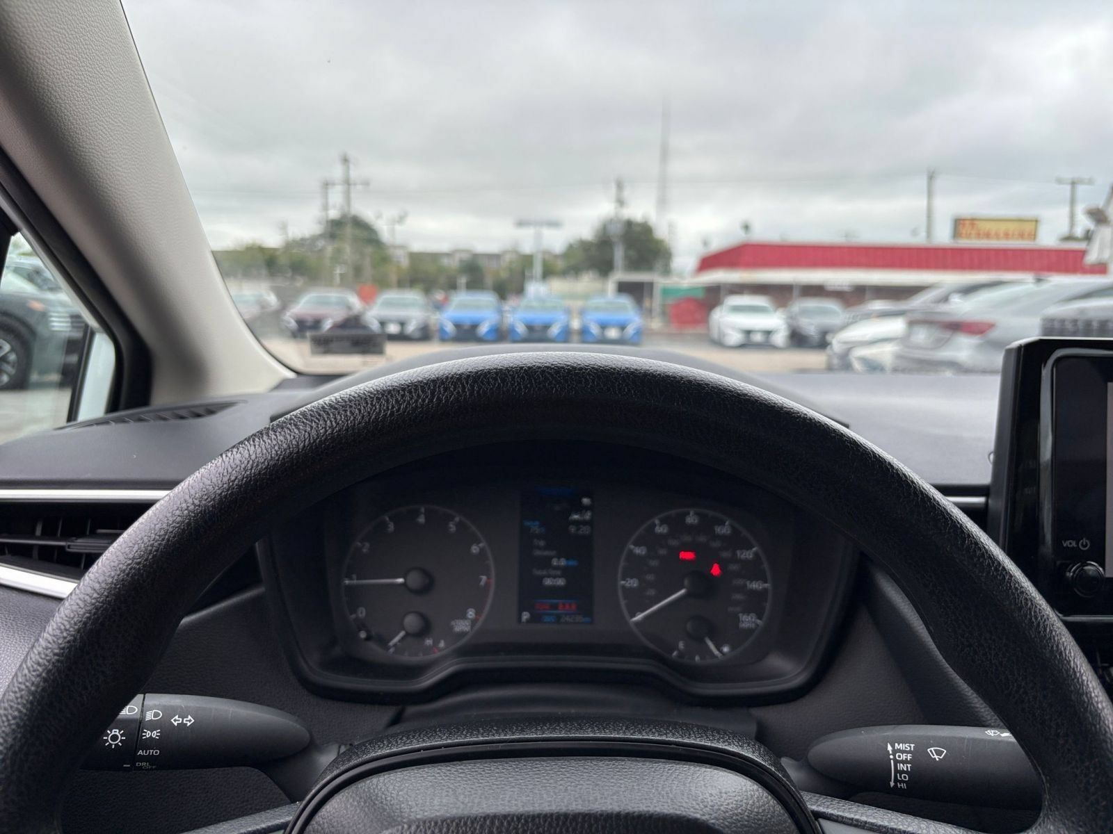 Used 2025 Toyota Corolla LE FWD image 31