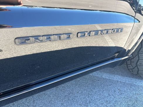 Used 2021 Jeep Grand Cherokee Laredo X image 42