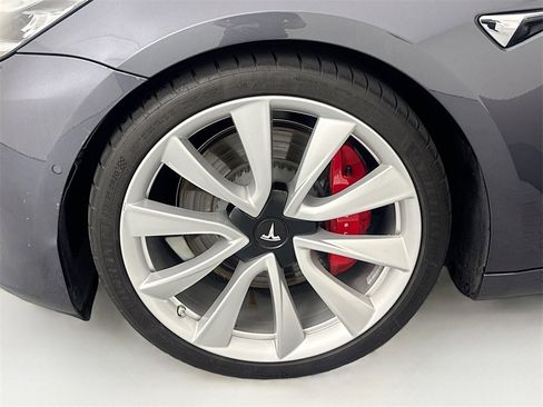 Used 2018 Tesla Model 3 Long Range image 29