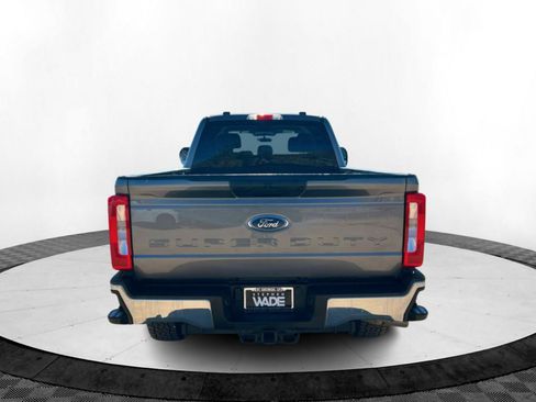Used 2024 Ford F250 XLT image 4