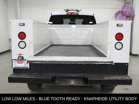 Used 2017 RAM 3500 Tradesman RWD image 36
