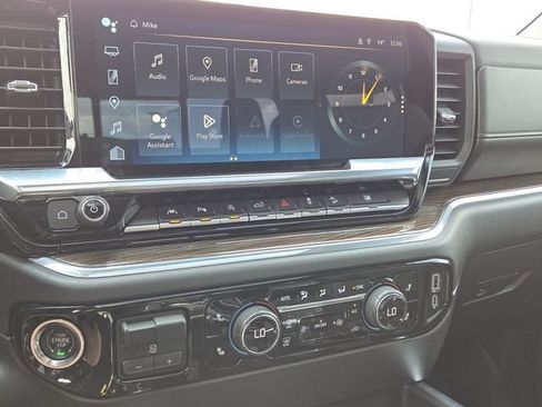 Used 2024 Chevrolet Silverado 1500 LT Trail Boss w/ LT Trail Boss Premium Package AWD/4WD image 30