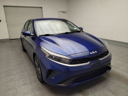 Used 2024 Kia Forte LXS FWD image 14