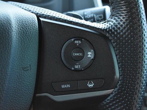 Used 2023 Honda Passport EX-L image 8