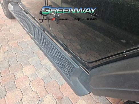 Used 2022 Jeep Wrangler Unlimited Sport AWD/4WD image 17