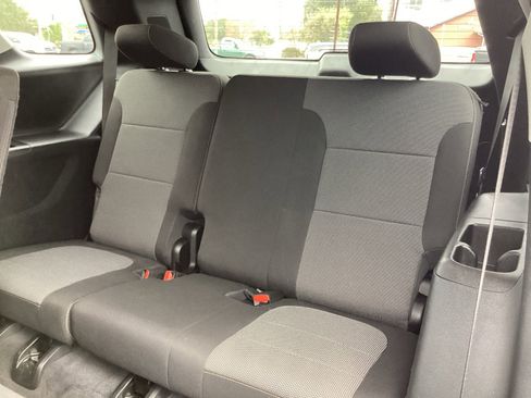 Used 2020 Chevrolet Traverse LS image 27