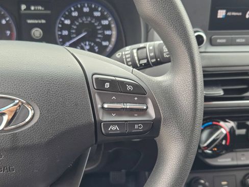 Used 2023 Hyundai Kona SEL AWD/4WD image 38