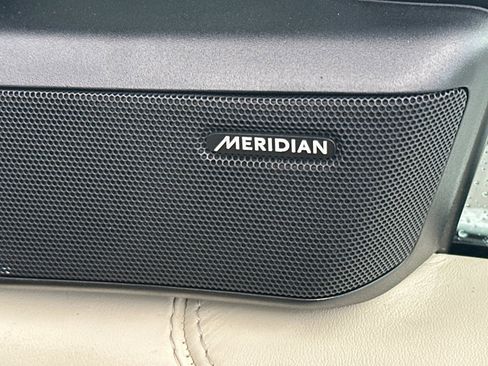 Used 2023 Land Rover Range Rover SE image 16