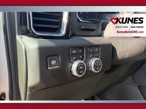 Used 2024 GMC Sierra 1500 Denali w/ Technology Package AWD/4WD image 19