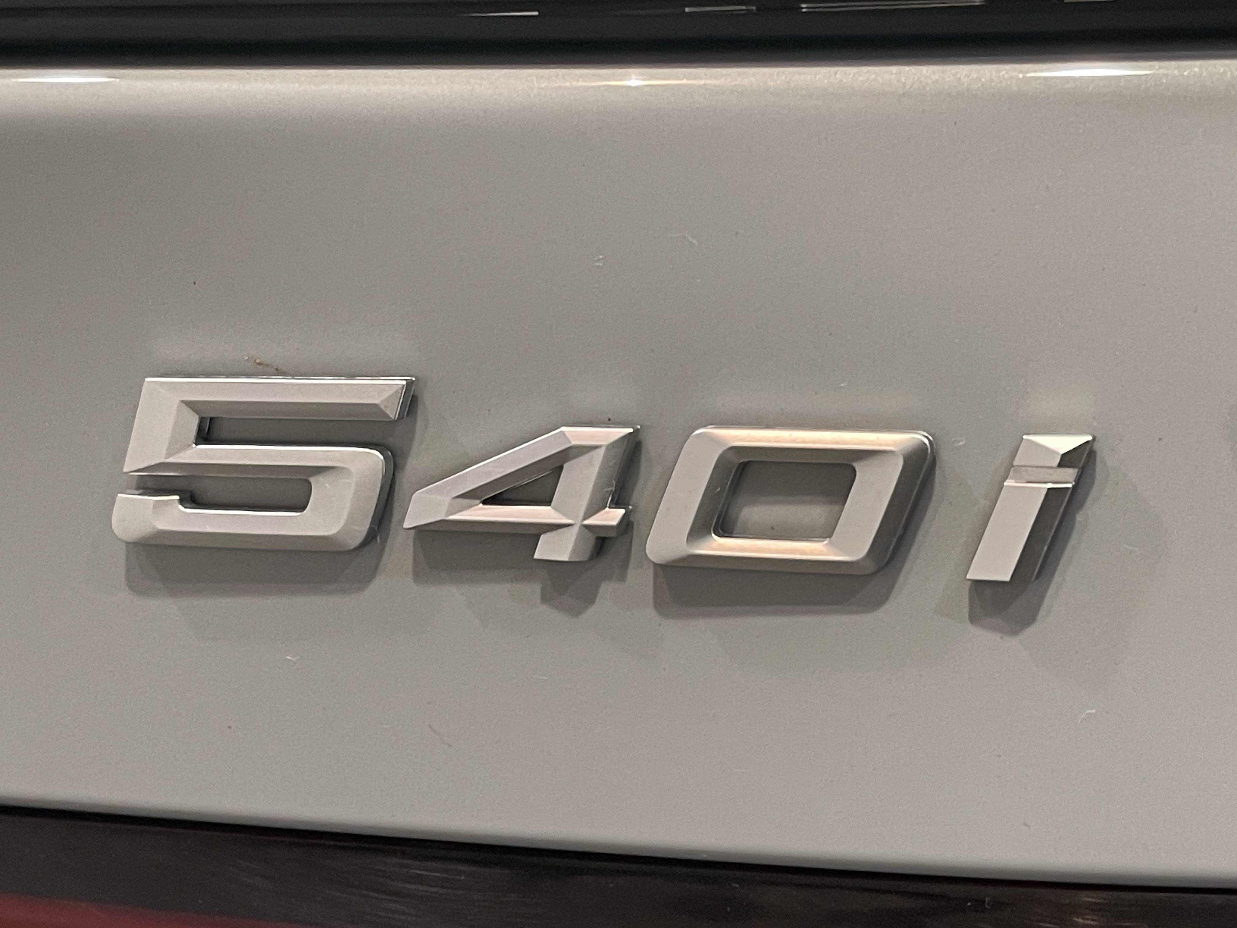 Certified 2024 BMW 540i xDrive w/ Premium Package AWD/4WD image 24