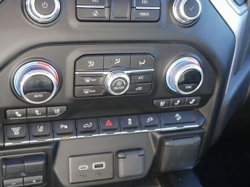 Used 2023 GMC Sierra 3500 SLT w/ SLT Premium Package image 25