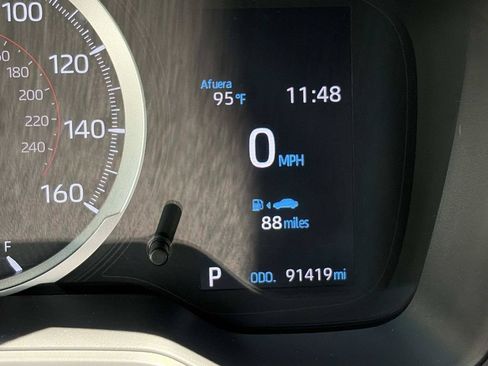 Used 2021 Toyota Corolla SE FWD image 12