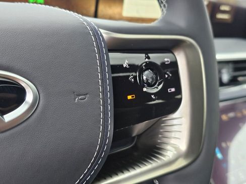 New 2026 INFINITI QX80 4WD image 34