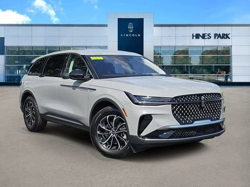 Certified 2026 Lincoln Nautilus Premier AWD/4WD image 1