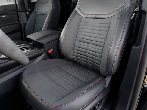 Used 2026 Ford Explorer ST-Line w/ ST-Line Street Pack AWD/4WD image 12