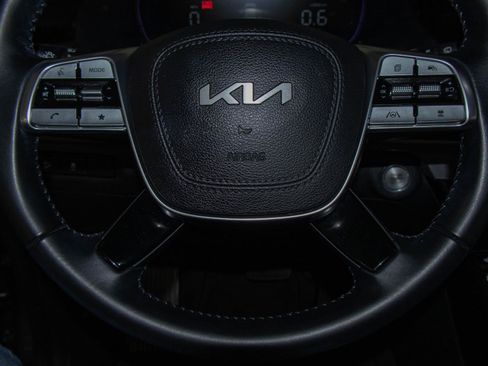 Used 2024 Kia Telluride S w/ S Sunroof Package FWD image 12