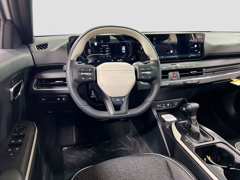 New 2025 Kia K4 GT-Line image 23