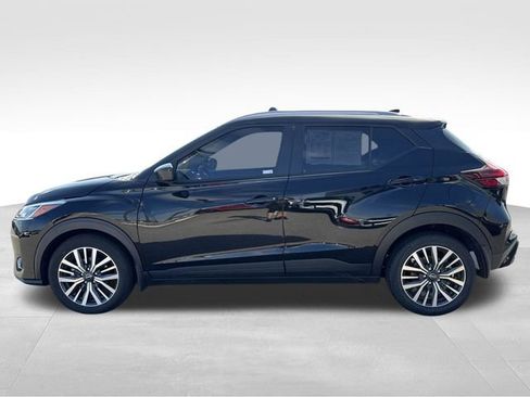 Used 2024 Nissan Kicks SV FWD image 4
