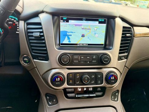 Used 2017 GMC Yukon XL Denali w/ Open Road Package AWD/4WD image 19