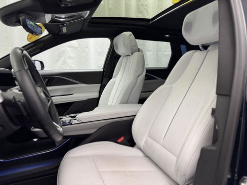 Used 2024 Cadillac Lyriq Luxury image 20