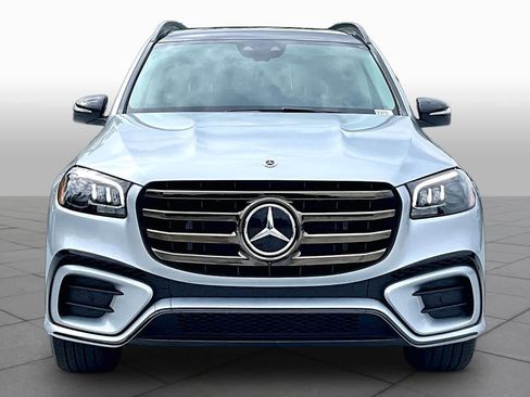 Used 2026 Mercedes-Benz GLS 450 4MATIC image 4