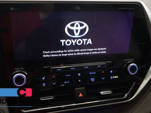 Used 2021 Toyota Highlander Platinum AWD/4WD image 19