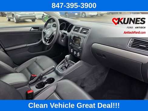 Used 2018 Volkswagen Jetta Wolfsburg Edition image 32
