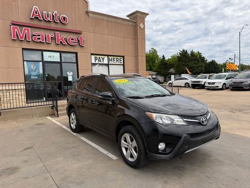 Used 2014 Toyota RAV4 XLE FWD image 3