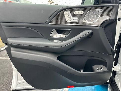 Used 2024 Mercedes-Benz GLS 63 AMG 4MATIC image 11