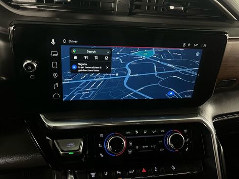 Used 2024 GMC Sierra 2500 Denali Ultimate image 36